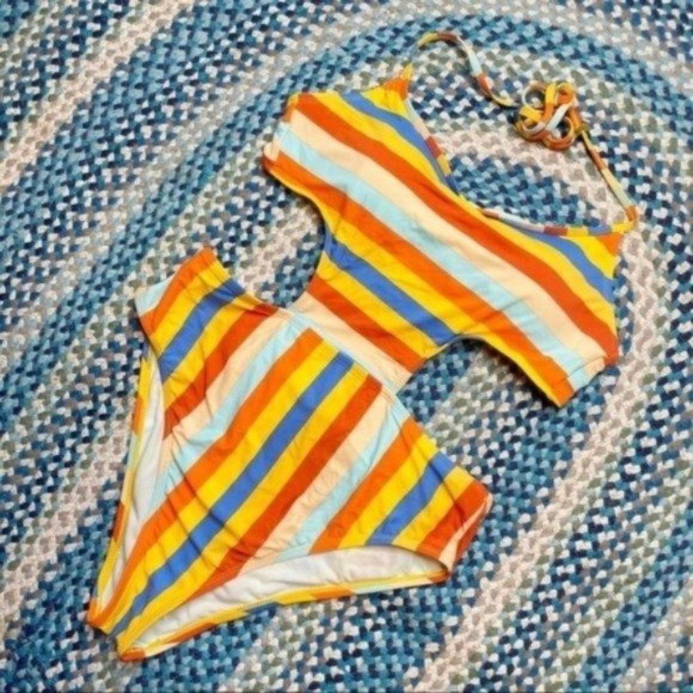 Bikini Lab Swimsuit - Picture 3 of 5